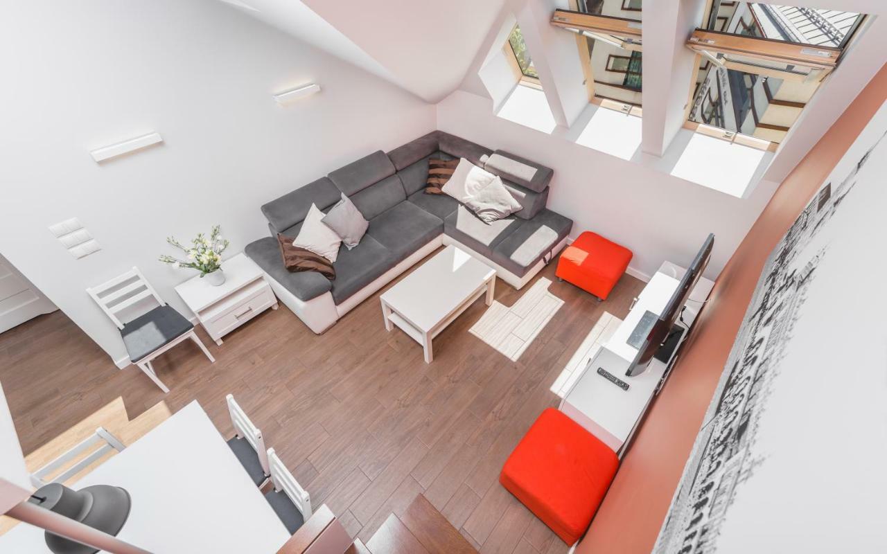 Cheerful Air Conditioned Apartment With Mezzanine And Parking - Old Town Krakow Exterior photo