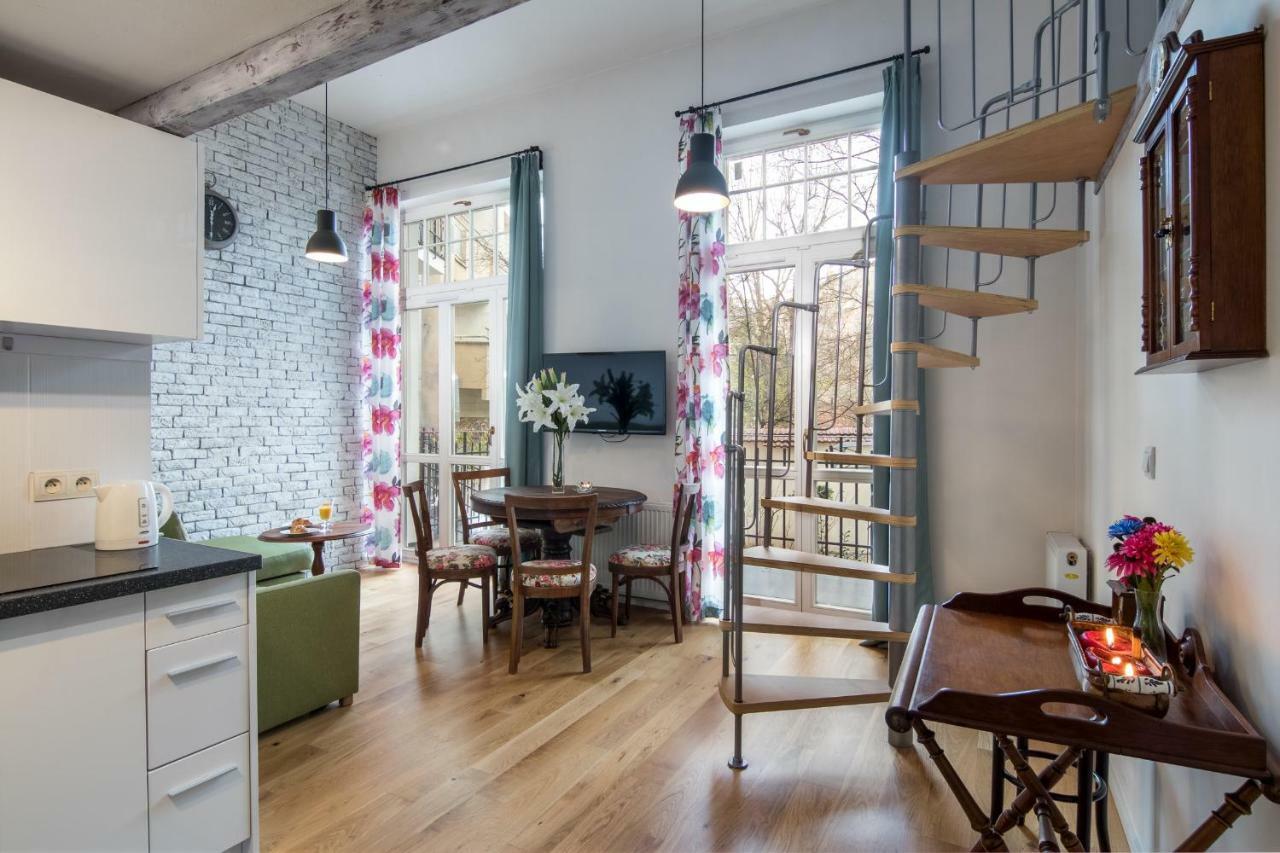 Cheerful Air Conditioned Apartment With Mezzanine And Parking - Old Town Krakow Exterior photo