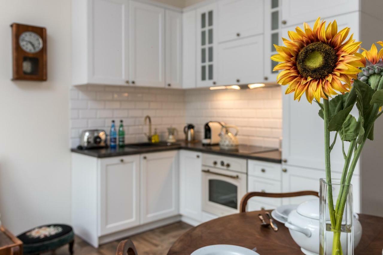 Cheerful Air Conditioned Apartment With Mezzanine And Parking - Old Town Krakow Exterior photo