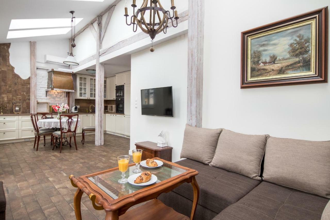 Cheerful Air Conditioned Apartment With Mezzanine And Parking - Old Town Krakow Exterior photo