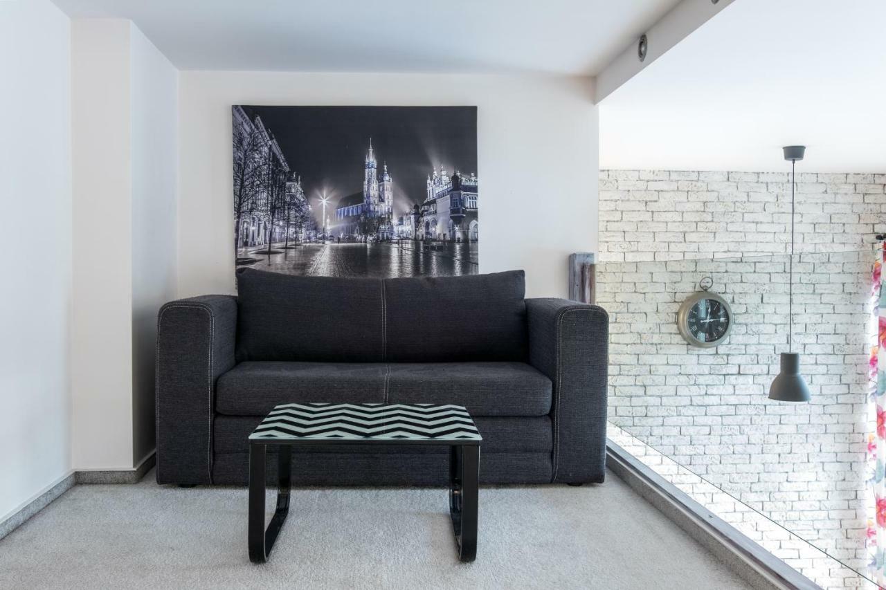 Cheerful Air Conditioned Apartment With Mezzanine And Parking - Old Town Krakow Exterior photo
