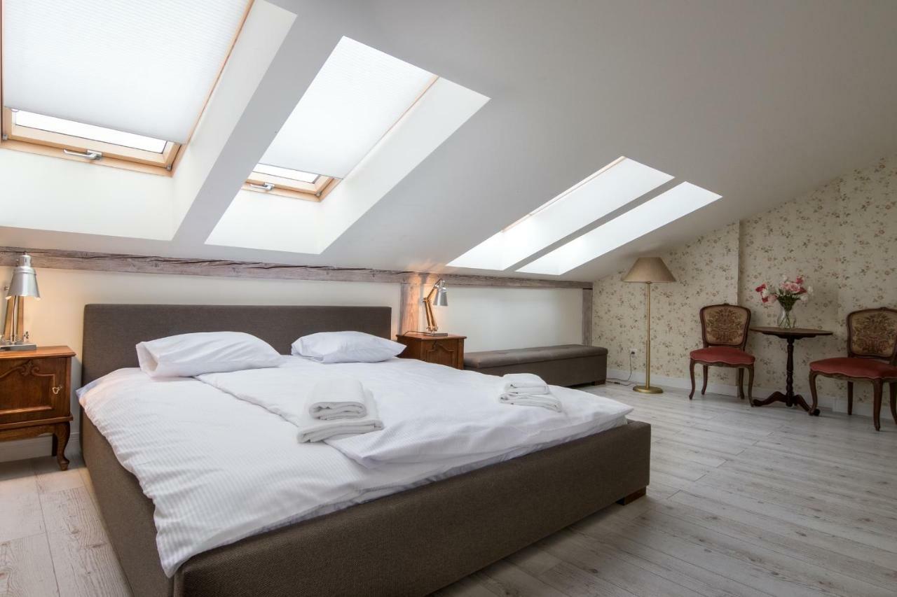 Cheerful Air Conditioned Apartment With Mezzanine And Parking - Old Town Krakow Exterior photo