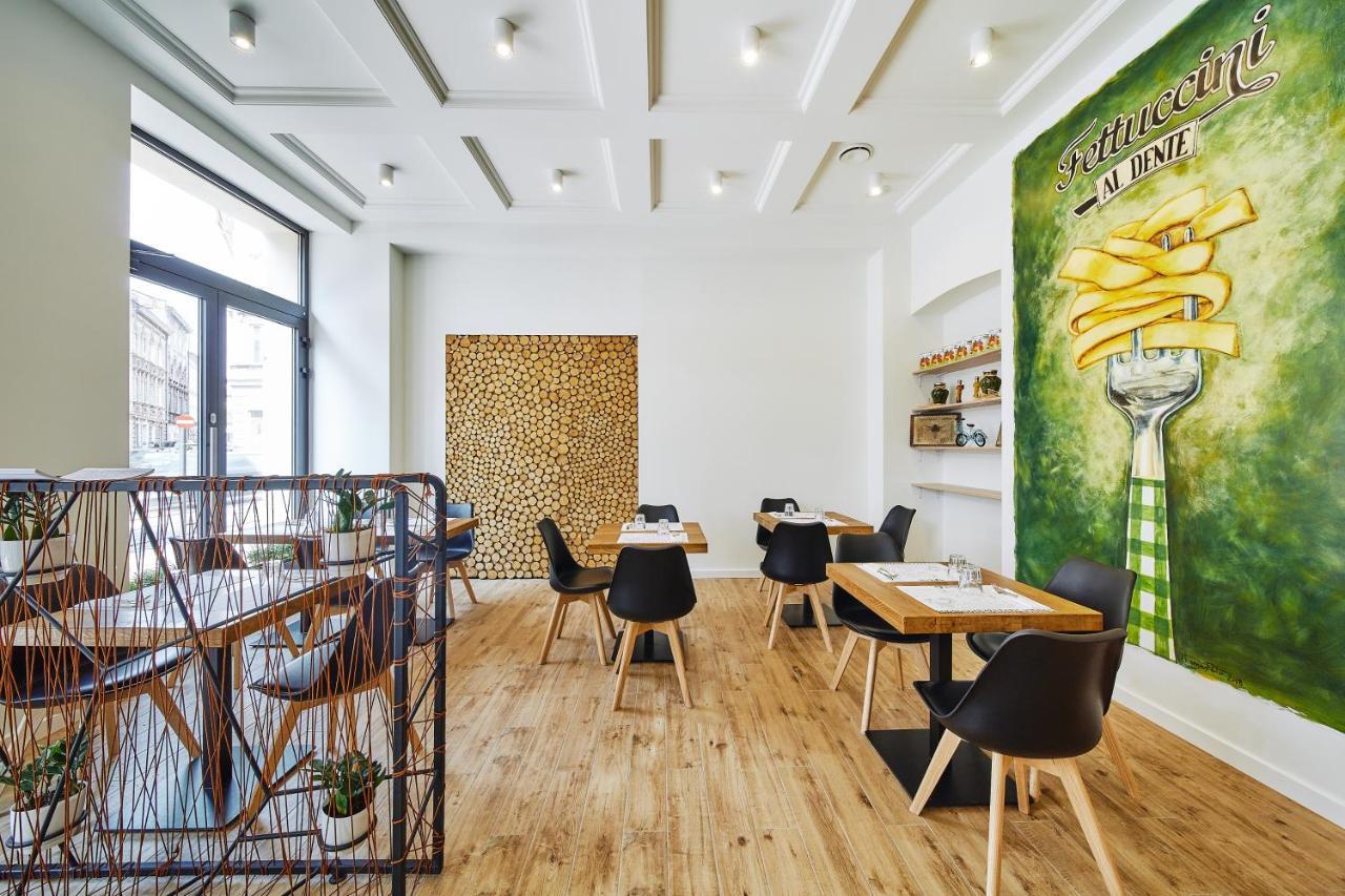 Cheerful Air Conditioned Apartment With Mezzanine And Parking - Old Town Krakow Exterior photo